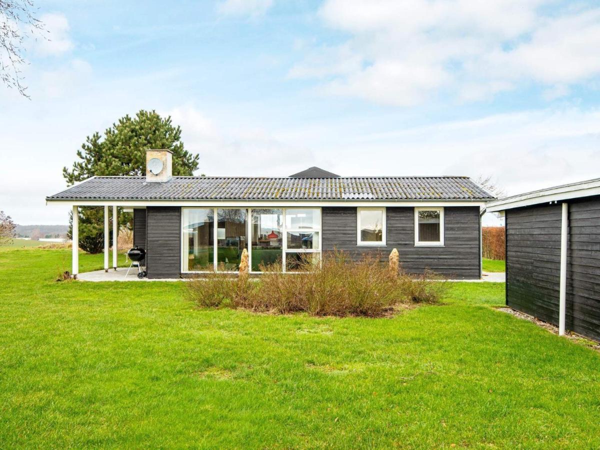8 Person Holiday Home In Ebeltoft Exterior foto