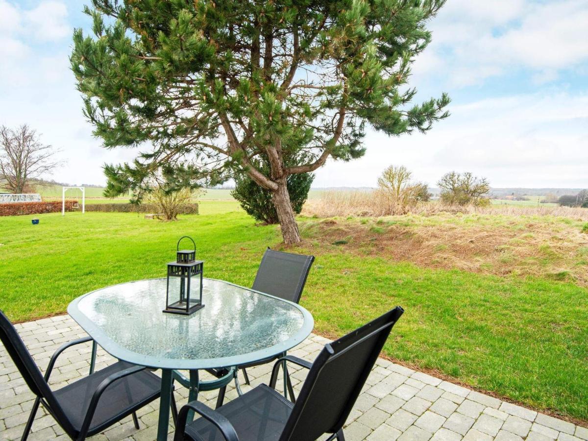 8 Person Holiday Home In Ebeltoft Exterior foto